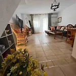 Casa Adosada Residencial