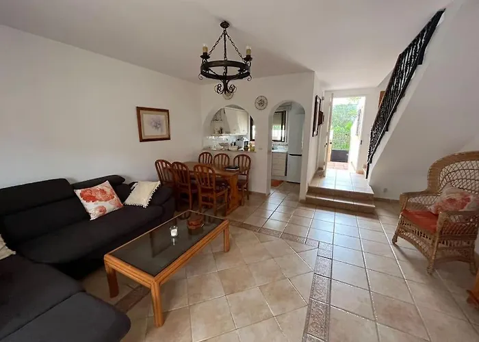 Casa Adosada Residencial