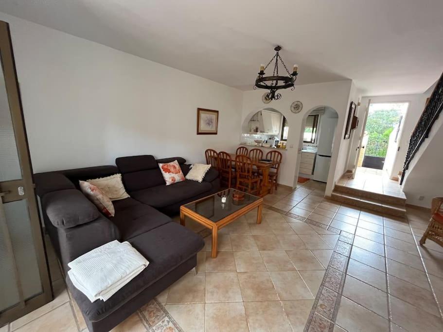Casa Adosada Residencial Apartment